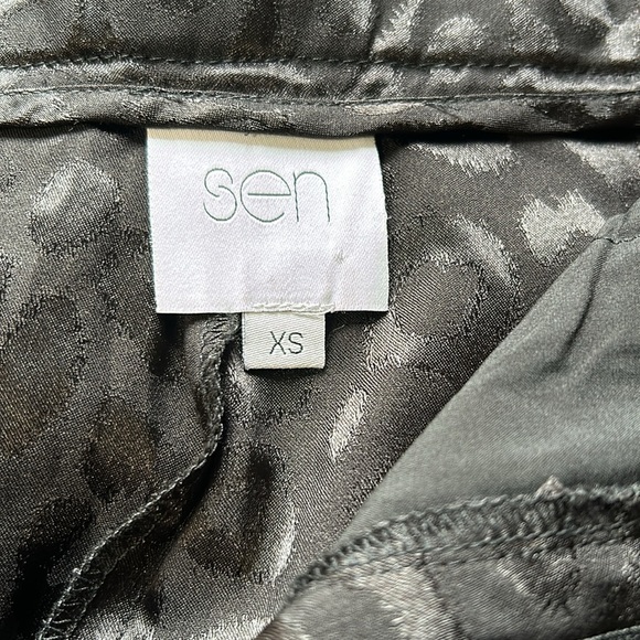 SEN Eden Jogger Pant Black Red Stripe Leopard Print Silky Pockets Sz XS - Picture 8 of 12